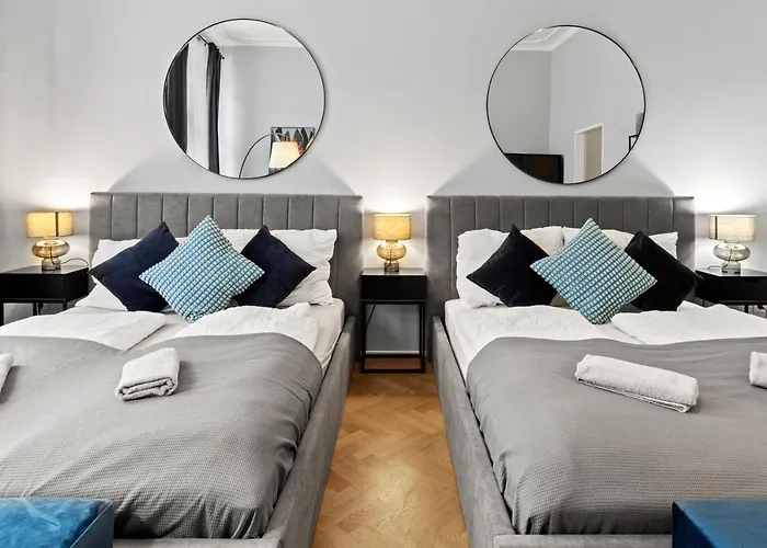 5 Bedrooms - 143 M² - Near Main Station Apartament *