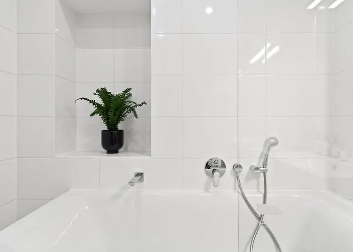 5 Bedrooms - 143 M² - Near Main Station * Wiedeń