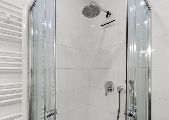 5 Bedrooms - 143 M² - Near Main Station * Wiedeń